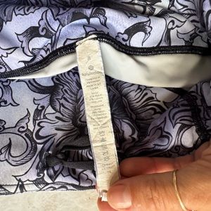 Lululemon size 8